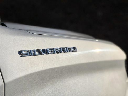 Used 2019 Chevrolet Silverado 1500 LT w/ All-Star Edition image 37