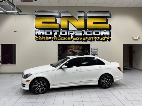 Used 2013 Mercedes-Benz C 300 4MATIC Sedan image 6