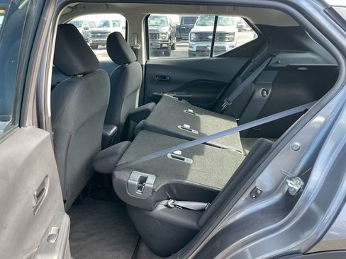 Used 2023 Nissan Kicks S image 48