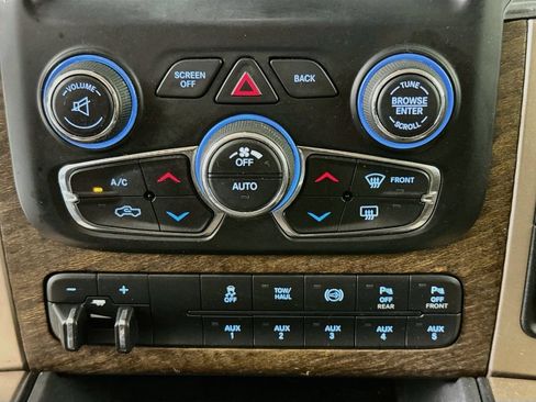 Used 2017 RAM 3500 Laramie Longhorn w/ Cold Weather Group AWD/4WD image 16