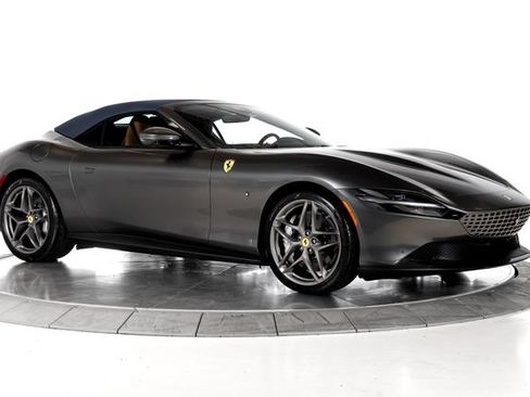 Used 2026 Ferrari Roma Spider RWD image 12