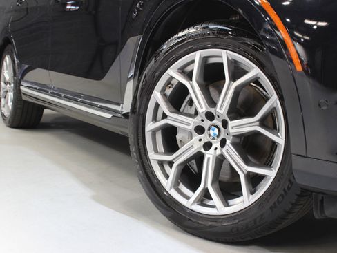 Used 2019 BMW X7 xDrive40i w/ Premium Package image 14