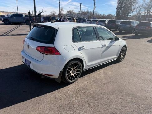 Used 2016 Volkswagen GTI SE image 15
