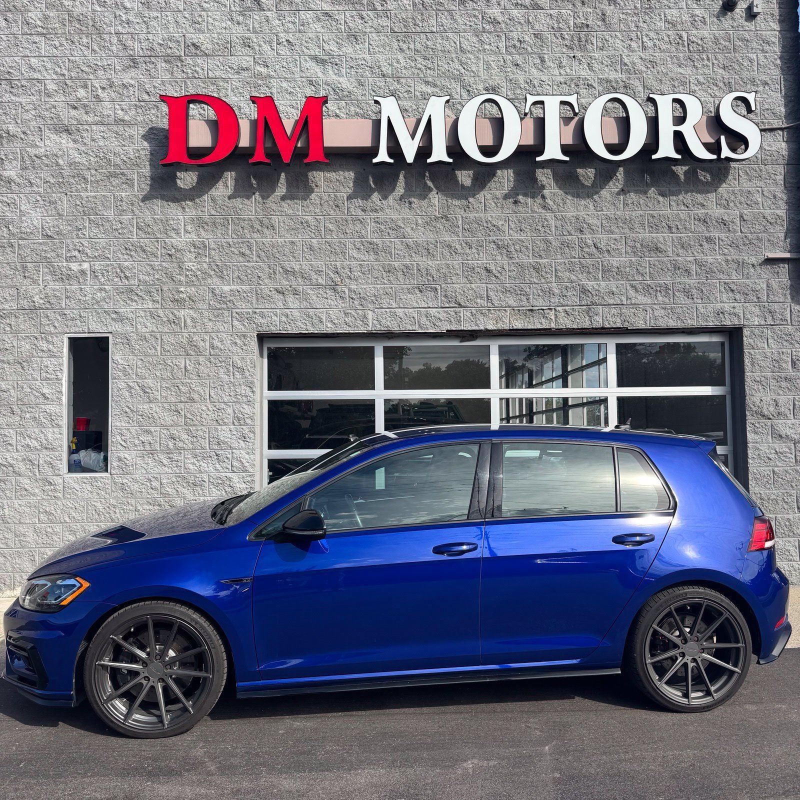 Used 2019 Volkswagen Golf R 4-Door AWD/4WD image 4