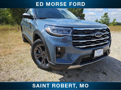 New 2026 Ford Explorer Active w/ Active Comfort Package AWD/4WD image 1