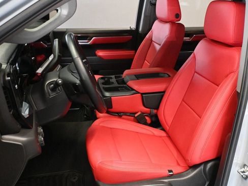 Used 2025 Chevrolet Silverado 1500 RST RWD image 17