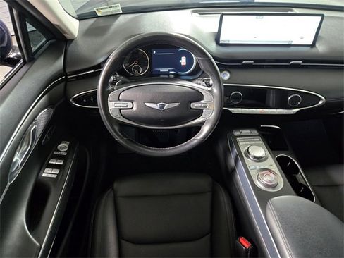 Used 2023 Genesis GV70 2.5T w/ Select Package image 17