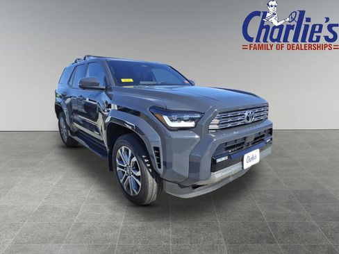 New 2026 Toyota 4Runner Limited AWD/4WD image 3