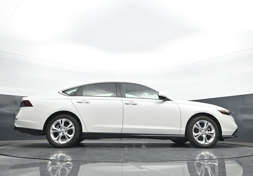 Used 2026 Honda Accord LX image 35