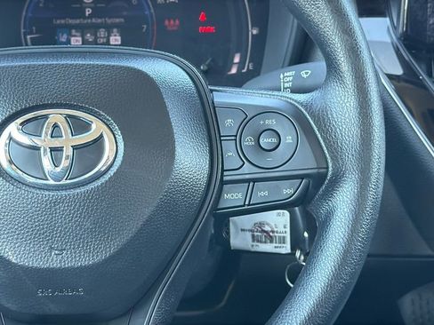 Used 2026 Toyota Corolla LE FWD image 22