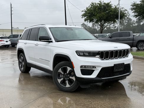 Used 2024 Jeep Grand Cherokee Limited 4xe AWD/4WD image 2