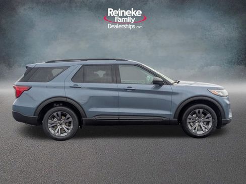 New 2026 Ford Explorer Active AWD/4WD image 4