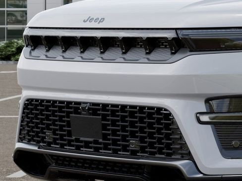 New 2026 Jeep Grand Wagoneer 4WD image 12