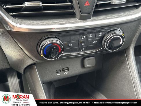 Certified 2024 Buick Encore GX Preferred FWD image 27