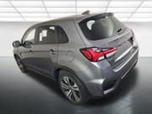 Used 2021 Mitsubishi Outlander Sport SE image 11