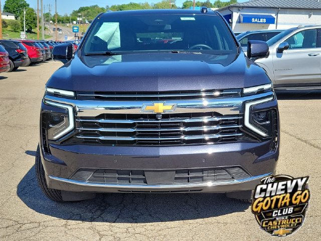Used 2025 Chevrolet Suburban LT AWD/4WD image 8