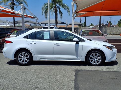 Certified 2025 Toyota Corolla LE FWD image 3