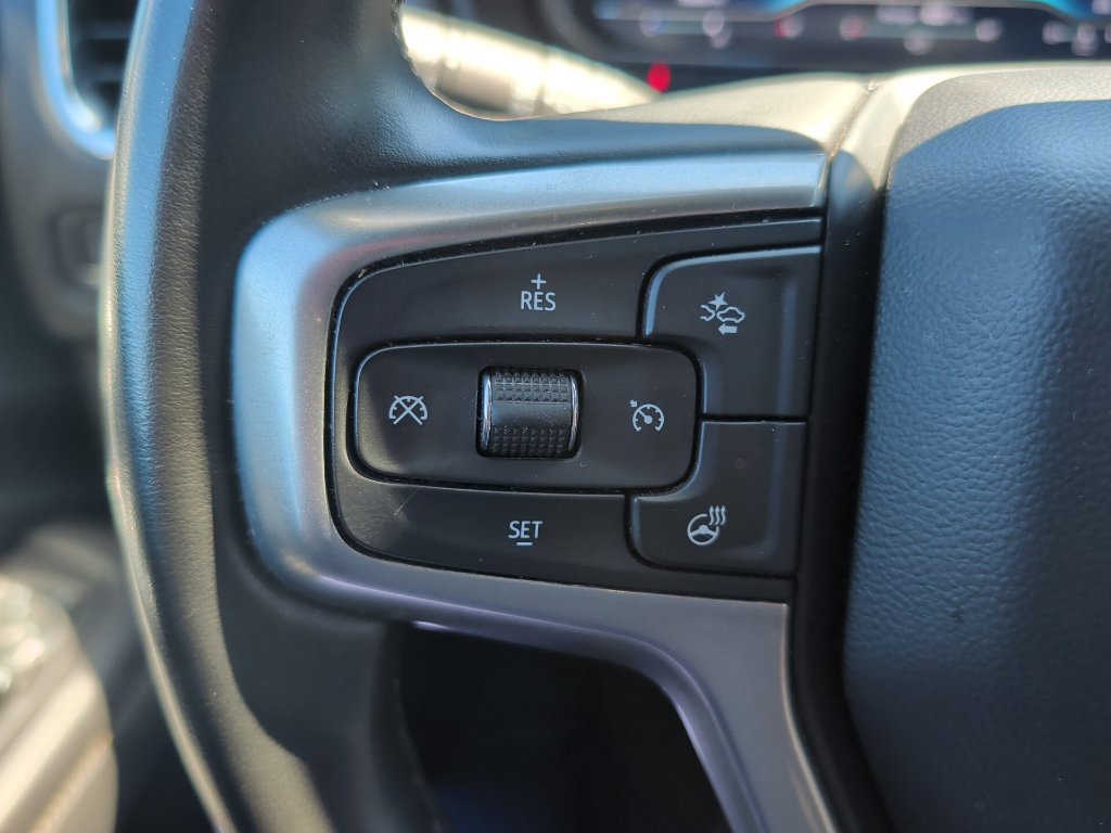 Used 2024 Chevrolet Suburban Premier RWD image 16