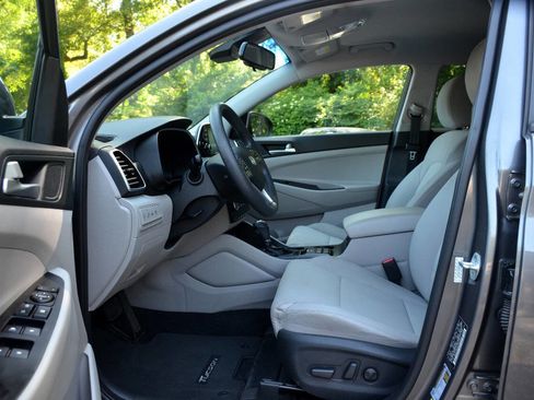 Used 2020 Hyundai Tucson Value FWD image 13