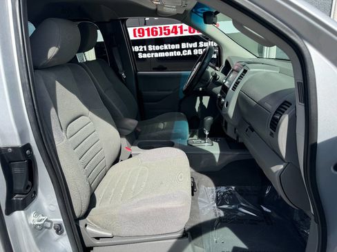 Used 2021 Nissan Frontier S w/ S Utility Package RWD image 11