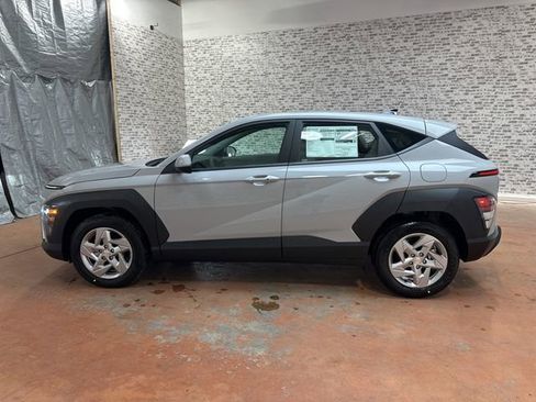 New 2026 Hyundai Kona SE image 4