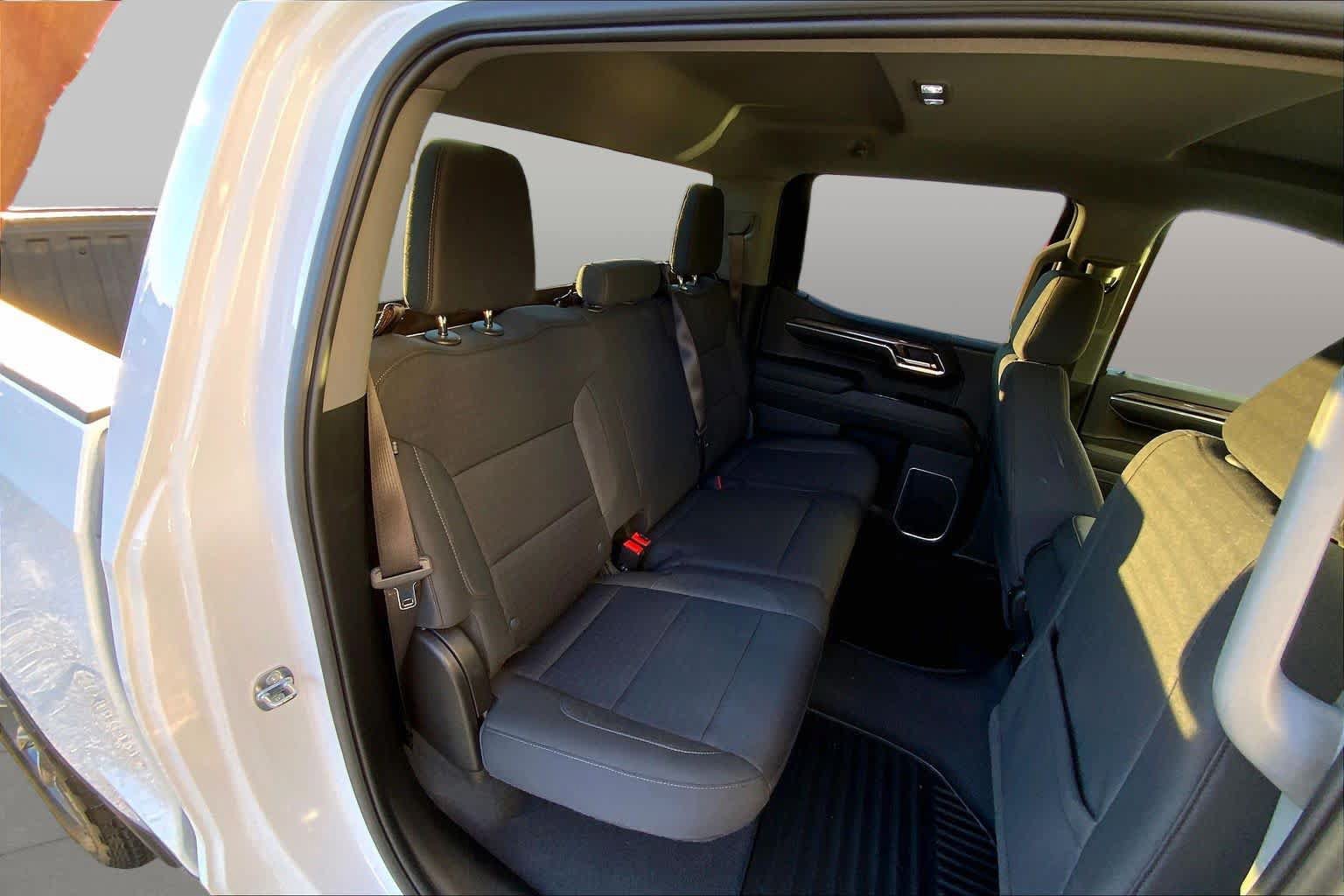 Used 2024 Chevrolet Silverado 1500 RST w/ LPO, Dark Essentials Package AWD/4WD image 17