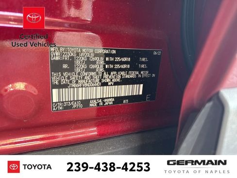 Used 2022 Toyota RAV4 XLE Premium image 24