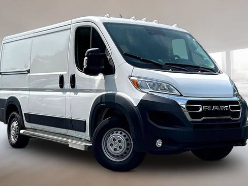 Used 2025 RAM ProMaster 2500 w/ U-Haul Equipment Group FWD image 1