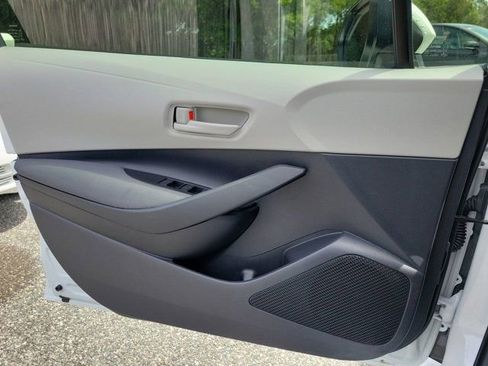 Used 2026 Toyota Corolla LE FWD image 34