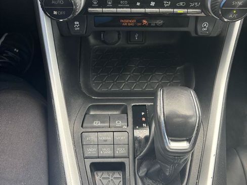 Used 2021 Toyota RAV4 XLE Premium AWD/4WD image 18