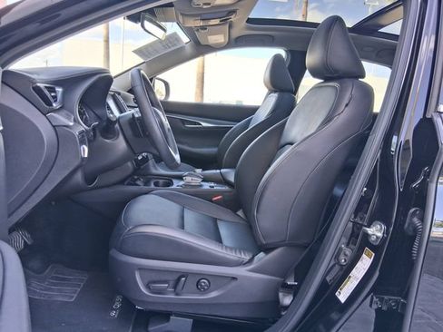 Used 2025 INFINITI QX50 Luxe AWD/4WD image 18