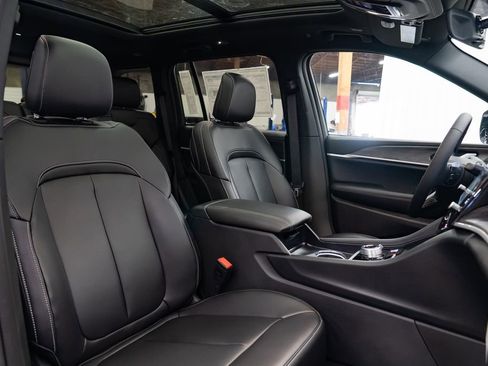 New 2026 Jeep Grand Cherokee Limited w/ Limited Altitude Package image 34