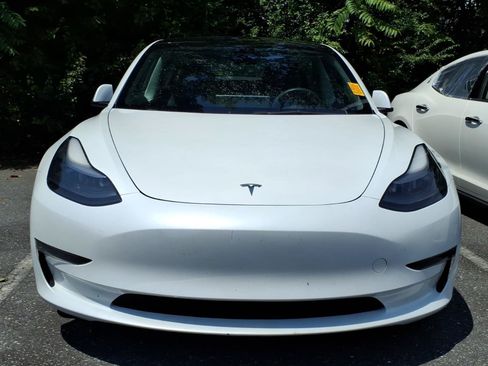 Used 2023 Tesla Model 3 Standard Range RWD image 4