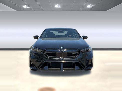 New 2026 BMW M5 w/ Executive Package image 5
