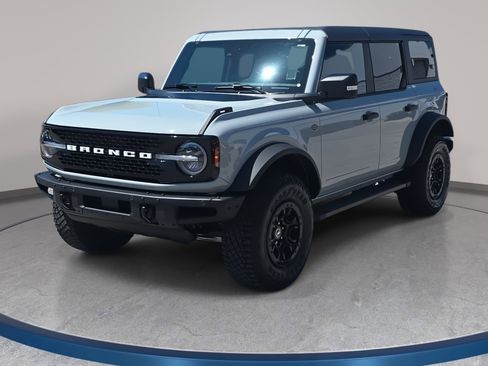 Used 2023 Ford Bronco Wildtrak AWD/4WD image 1