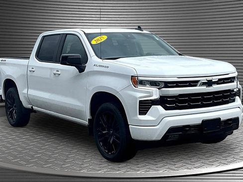 Used 2025 Chevrolet Silverado 1500 RST w/ Convenience Package II AWD/4WD image 1