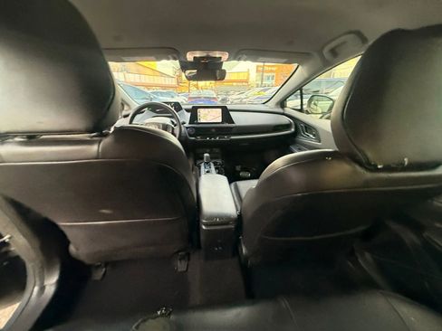 Used 2023 Toyota Prius XLE image 28