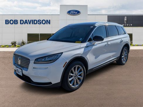 Certified 2022 Lincoln Corsair AWD w/ Premium Package image 1