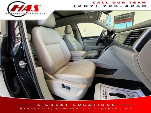 Used 2023 Volkswagen Atlas SEL AWD/4WD image 11