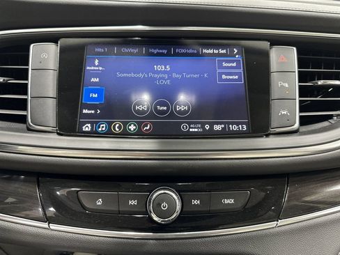Used 2023 Buick Enclave Essence w/ Experience Buick Package FWD image 19