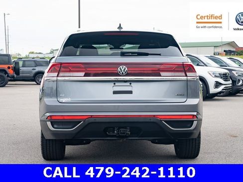 Certified 2024 Volkswagen Atlas Cross Sport SE image 5