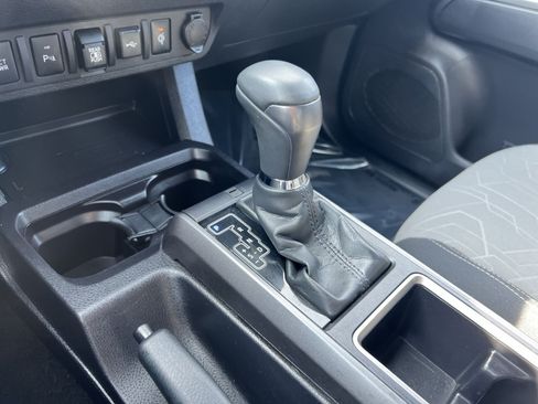 Used 2023 Toyota Tacoma TRD Sport w/ Advanced Technology Package AWD/4WD image 39