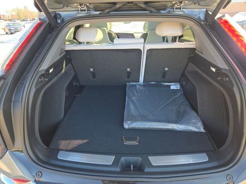 New 2026 Cadillac Optiq Luxury 1 image 18