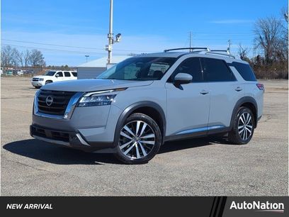 Used 2023 Nissan Pathfinder Platinum