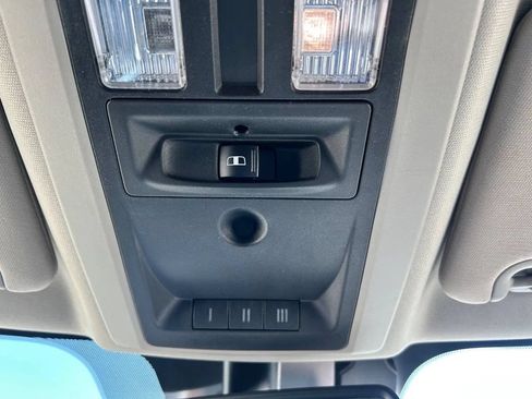 Used 2017 RAM 1500 Laramie RWD image 26