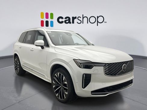 Used 2025 Volvo XC90 B6 Plus image 7