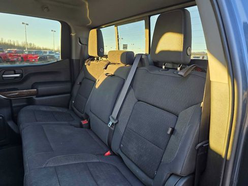 Used 2019 GMC Sierra 1500 SLE image 17