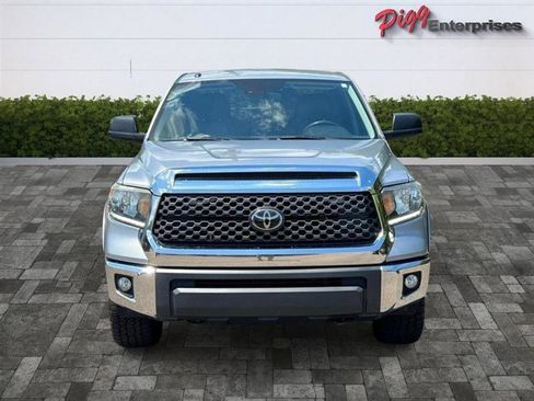 Used 2019 Toyota Tundra SR5 w/ SR5 Upgrade Package AWD/4WD image 5