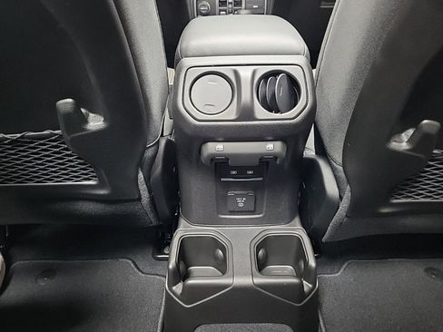 New 2025 Jeep Gladiator Mojave image 25