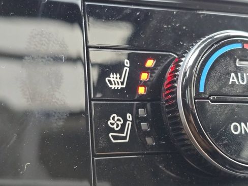 New 2026 Nissan Pathfinder Platinum w/ Accent Package image 5